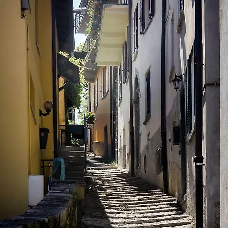 Lejlighed Una Finestra Sul Lago Di Como Carate Urio